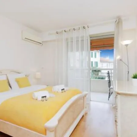 Сasa de vacaciones Le Volta 1-bedroom With Ac