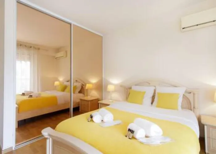 Le Volta 1-bedroom With Ac *