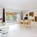 Le Volta 1-bedroom With Ac Tatil Evi